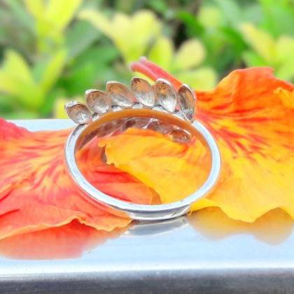Laurel Leaf Ring, Delicate Leaf Ring, 925 Sterling..