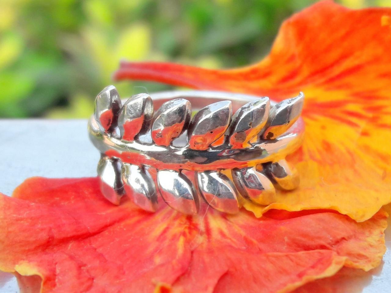 Laurel Leaf Ring, Delicate Leaf Ring, 925 Sterling Silver Ring, Leaves Veins Ring, Prize Award Ring, Gift Item, Statement Jewelry, Design Ring