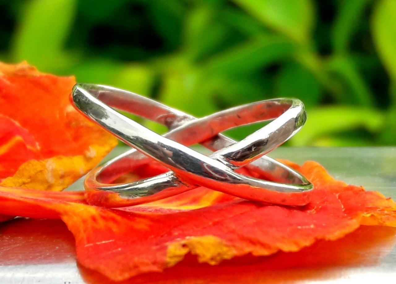 Thin on sale cross ring