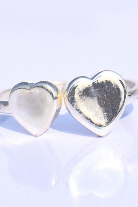 Silver Heart Ring, Dainty Heart Ring, Tiny Heart Ring, Knuckle Rings, Dainty Ring, Trendy Heart Ring, Delicate Ring, Stacking Ring,love Ring